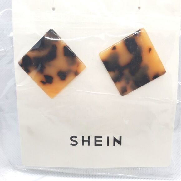 NWT Shein Animal Print Black & Cream Earrings - Picture 1 of 3